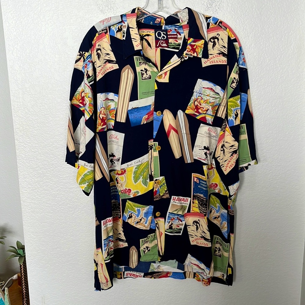 QUICKSILVER🏝BUTTON DOWN HAWAIIAN SHIRT 100% RAYON SIZE L EXCELLENT CONDITION!